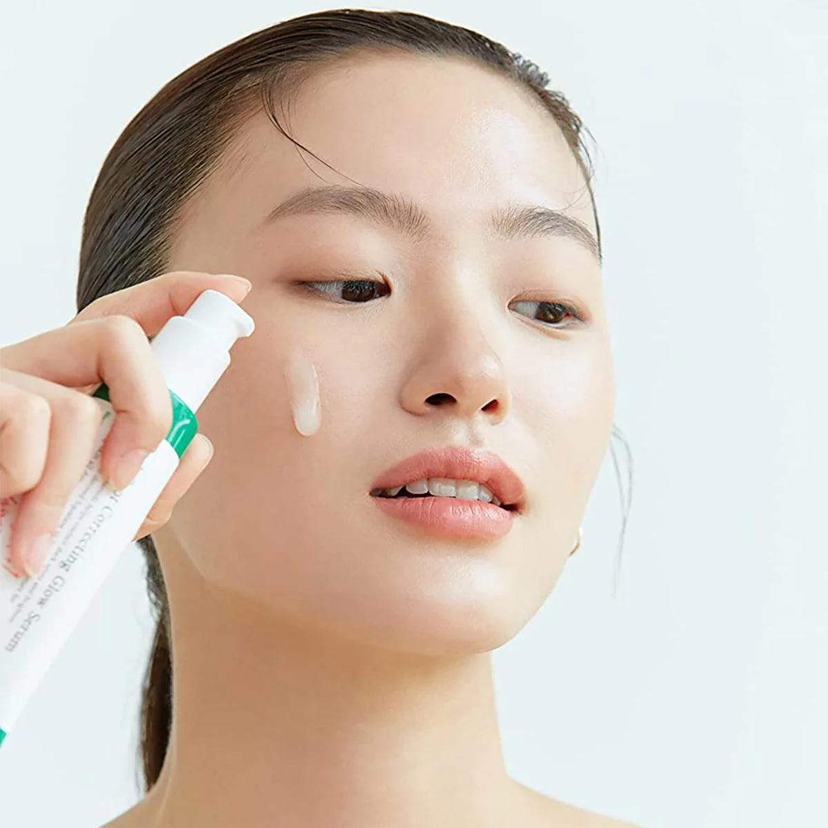 Dark Spot Correcting Glow Serum - 50 ml - Image 4