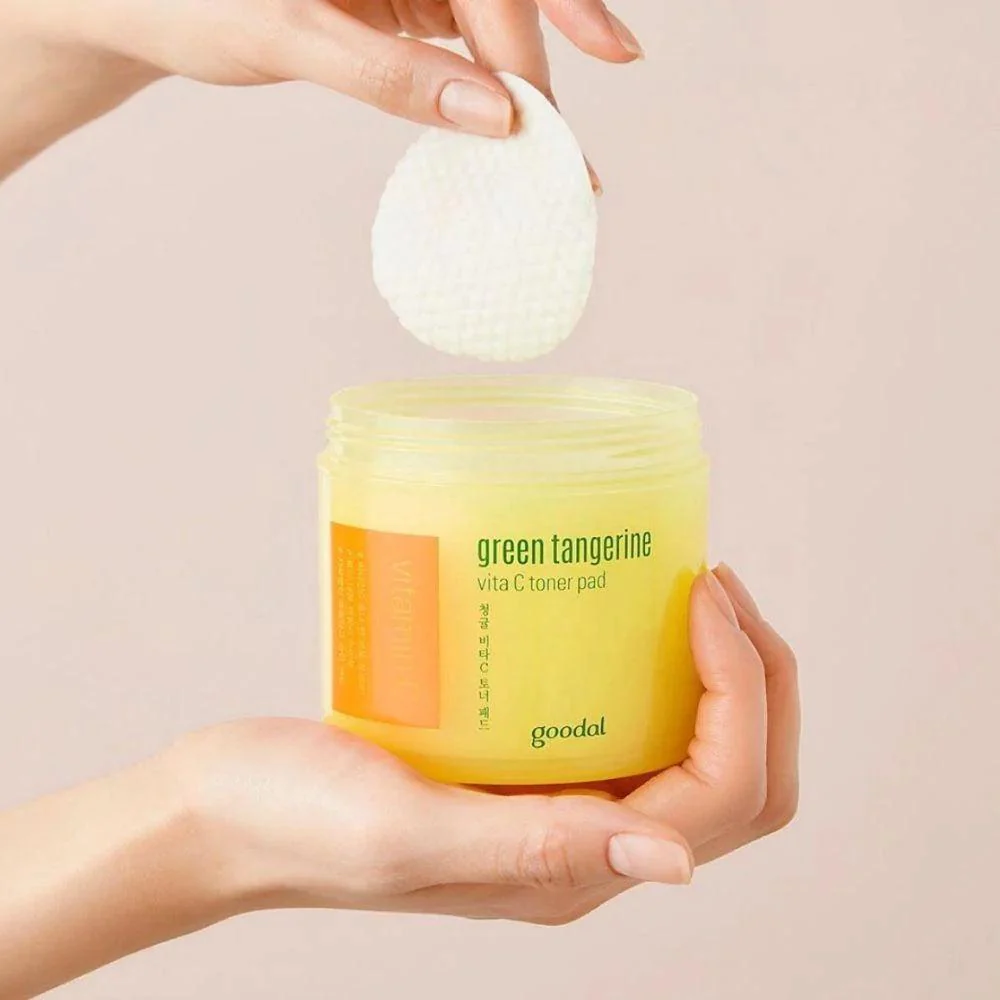 Green Tangerine Vita C Toner Pad (70 pads) - Image 4