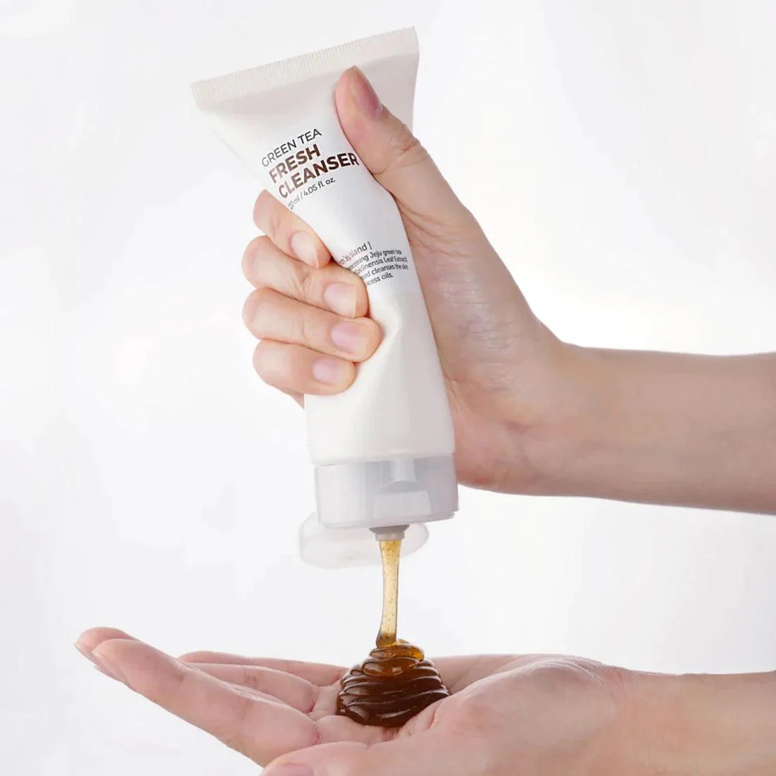 Green Tea Fresh Cleanser - 120 ml - Image 3