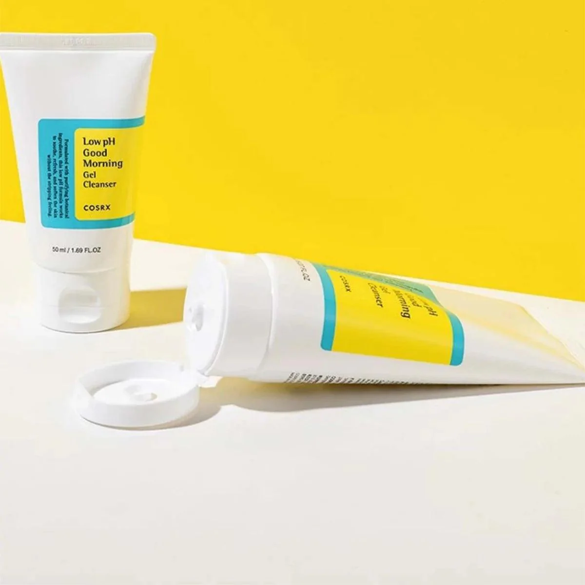 Low pH Good Morning Cleanser - 50 ml/150 ml - Image 3